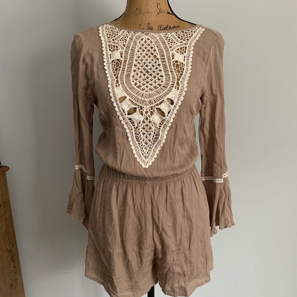 May & July romper size small Never Worn